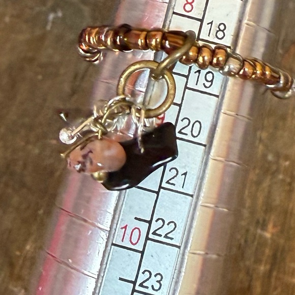 Alquimia Beaded Ring with Black and Brown Accents - Picture 2 of 2